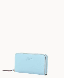 Henrys Medium Zip Around Wristlet