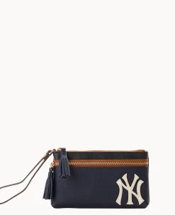 MLB Yankees Double Zip Wristlet