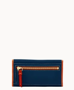 Pebble Grain Continental Clutch