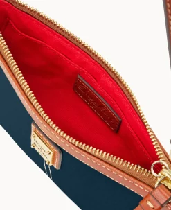 Pebble Grain Large Slim Wristlet