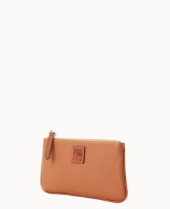 Pebble Grain Medium Wristlet