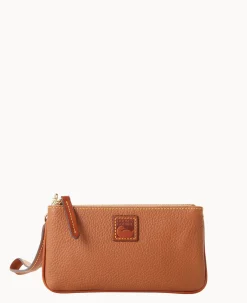 Pebble Grain Medium Wristlet