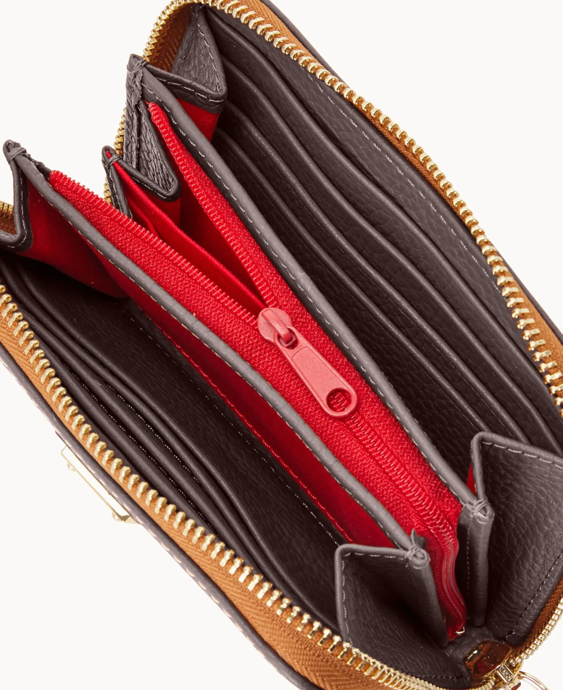 Pebble Grain Medium Zip Around Wallet